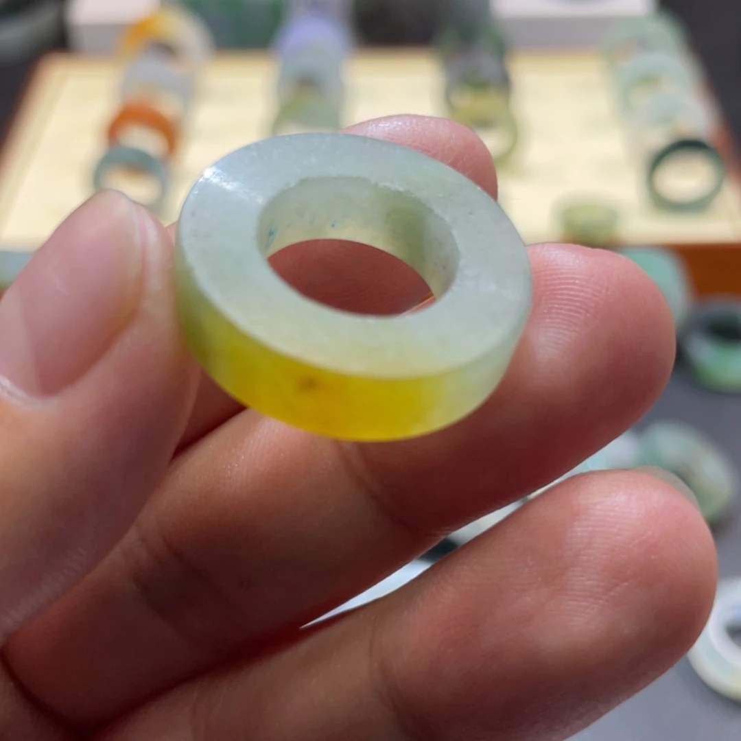 【闪购商品】定制翡翠未镶嵌z**?天然翡翠