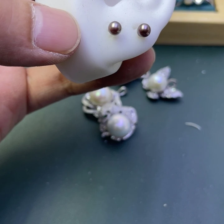 淡水珍珠耳饰银S925镶嵌L****y