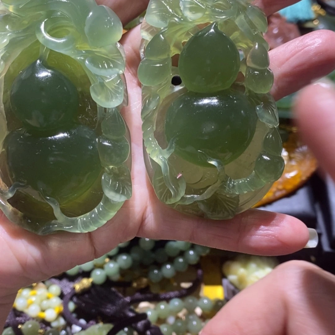 【闪购商品】岫玉毛衣链未镶嵌?**草