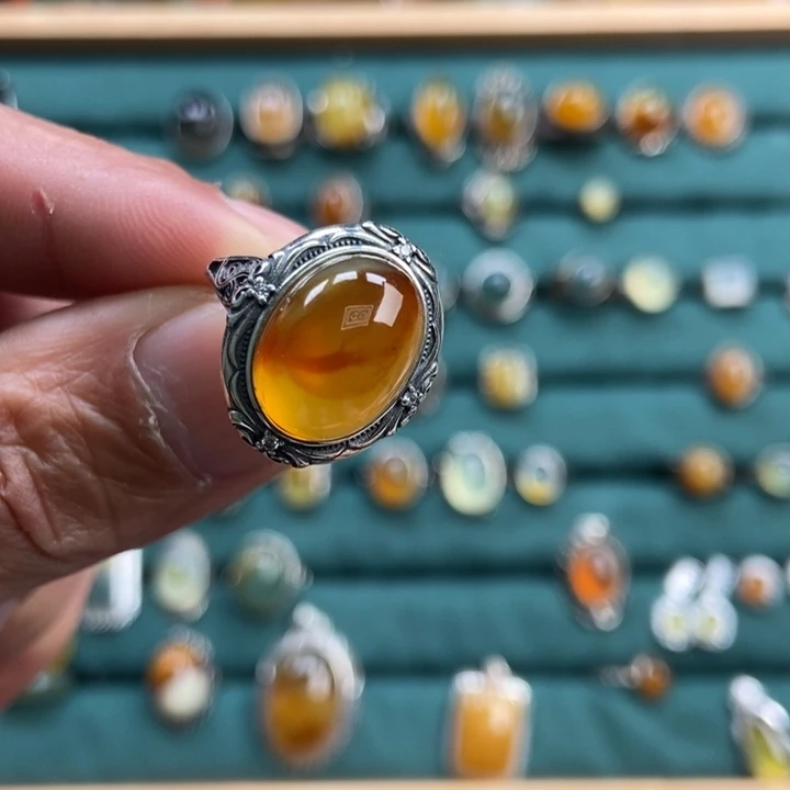 蛇纹石玉手镯戒指未镶嵌