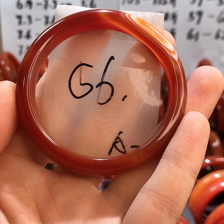 玛瑙/玉髓手镯未镶嵌