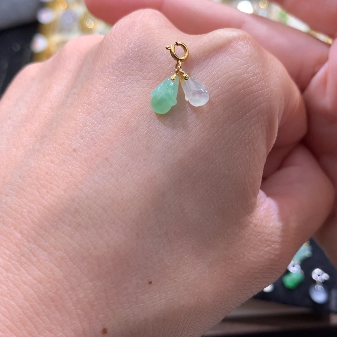 翡翠18K金镶嵌颈饰翡翠