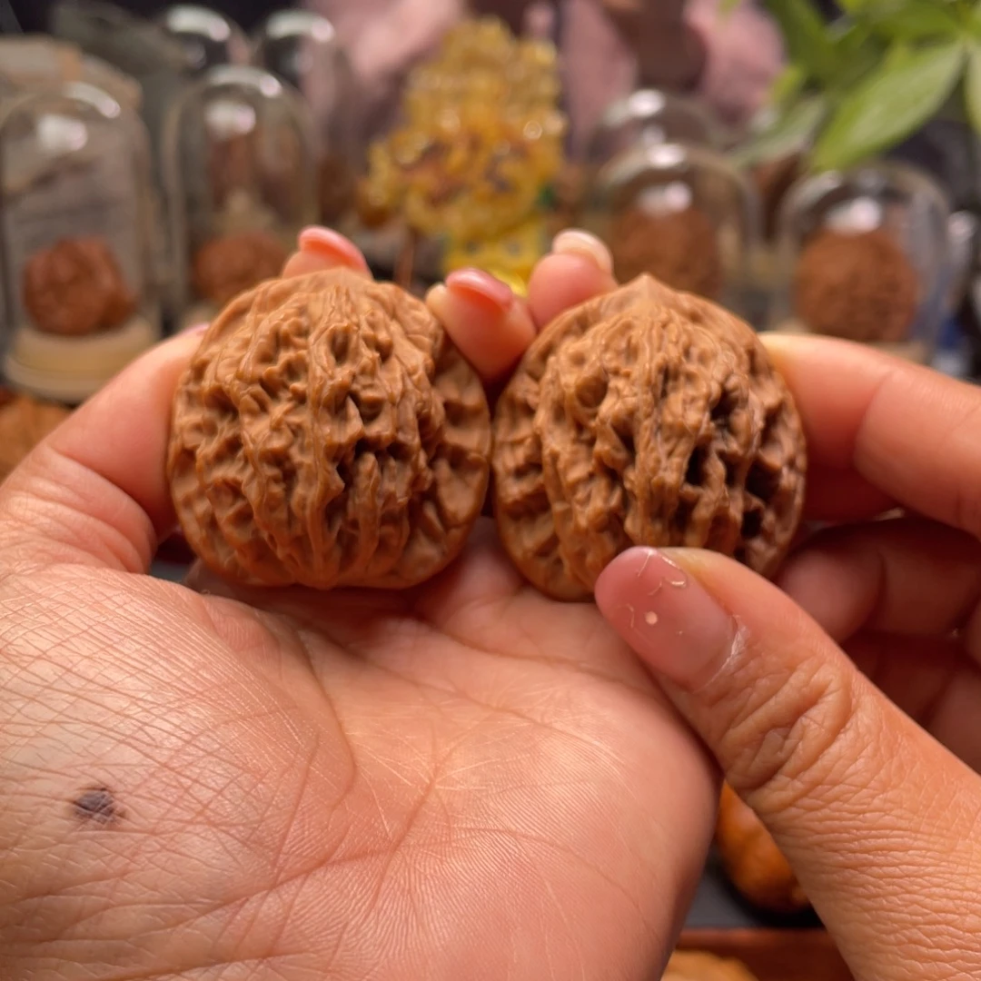 唐***兄文玩核桃把件虎头40