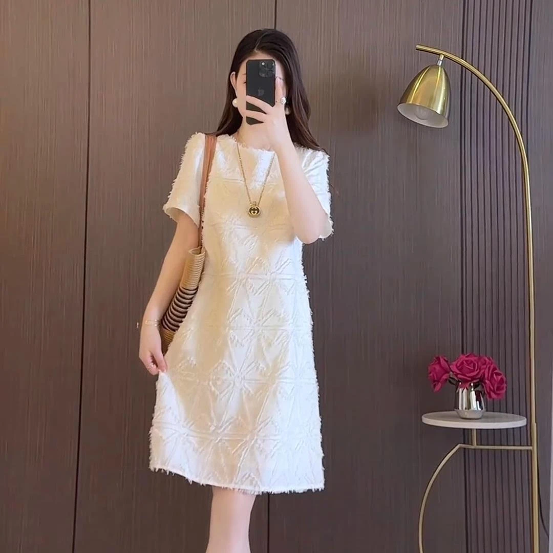 大码夏季新款宽松气质连衣裙胖mm显瘦高级感法式小香风流苏短袖裙