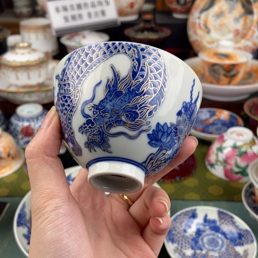 陶瓷的设计师是一个人