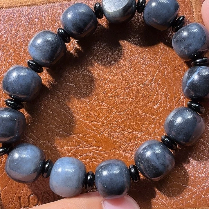 和田玉未镶嵌手串