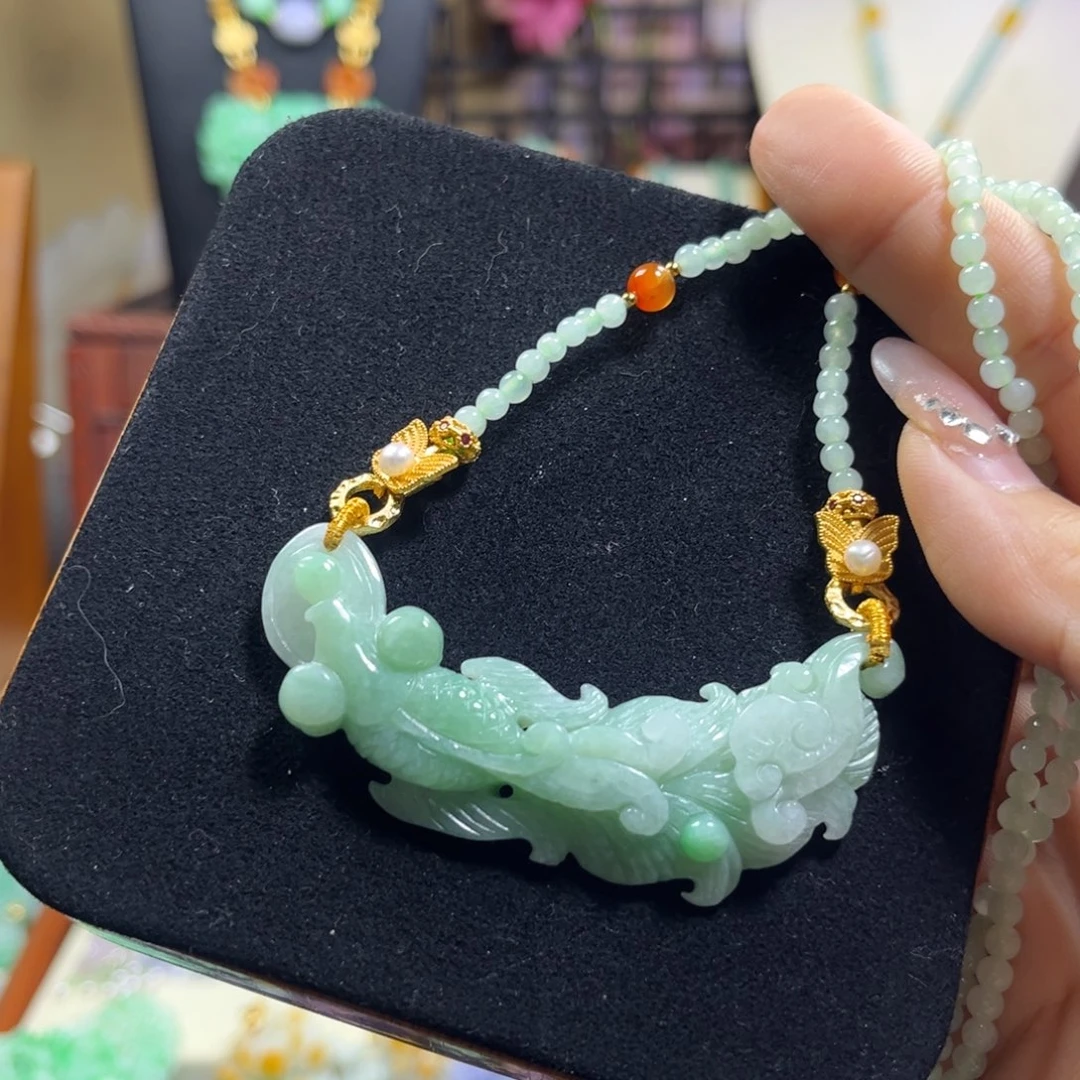 翡翠未镶嵌毛衣链锦鲤