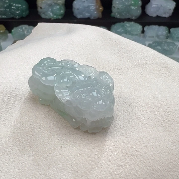 颈饰未镶嵌翡翠貔貅