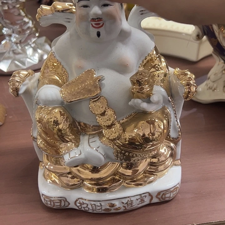 陶瓷瑕。。。。。。。。。。。。。。。