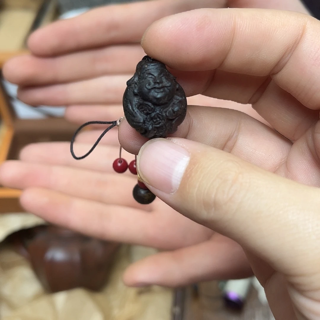 大叶紫檀（黑酸枝木类）