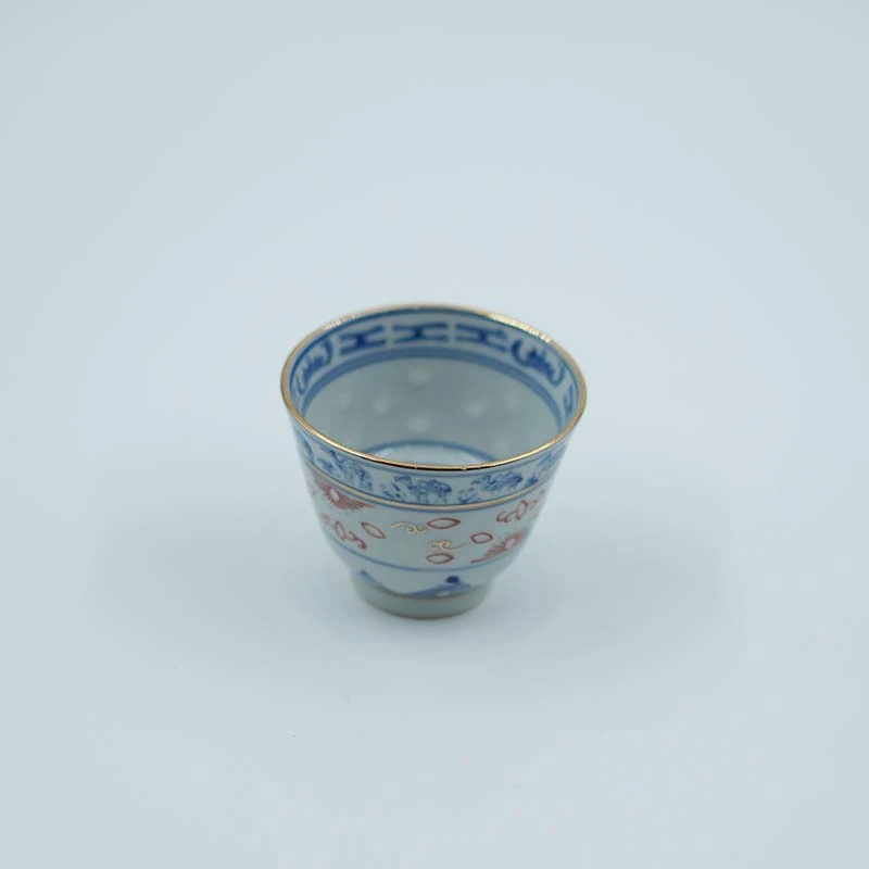 青花矾红描金玲珑杯