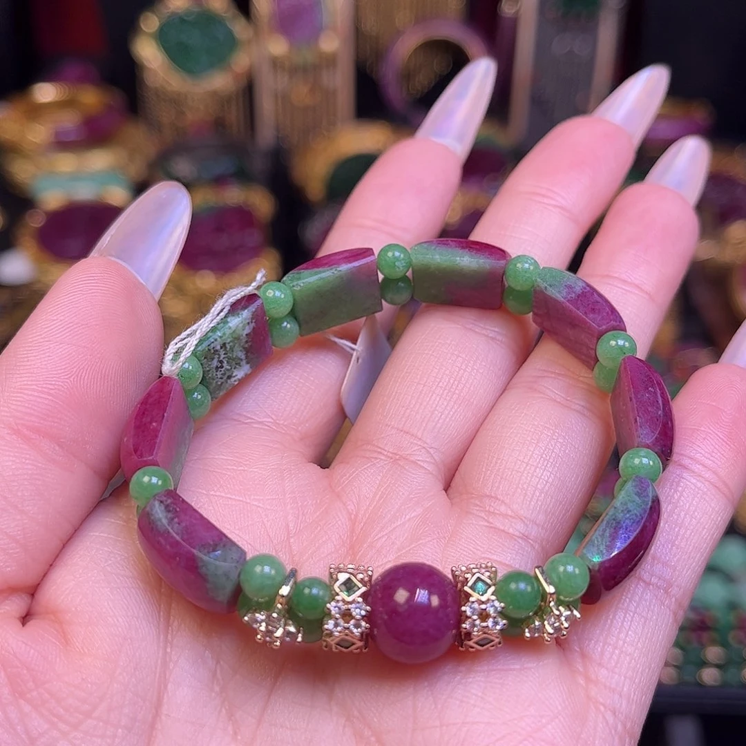 未镶嵌手链红宝石