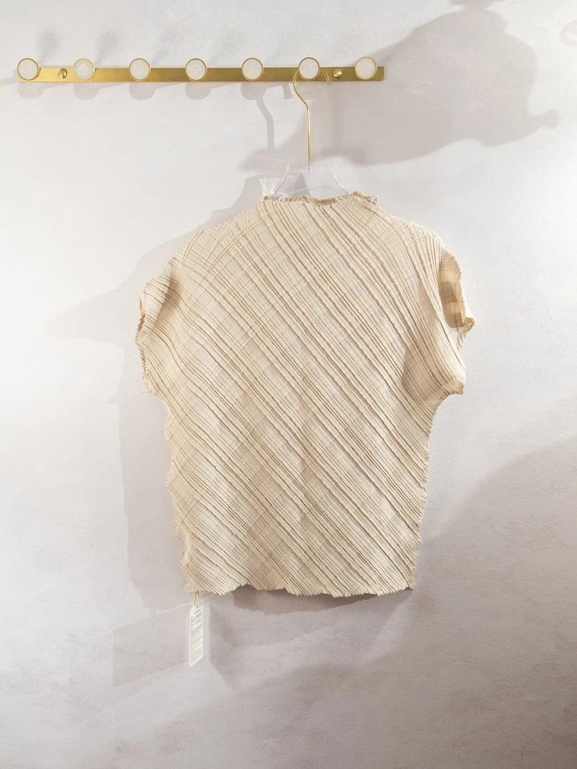 女士褶皱款显瘦气质女士肌理感时尚夏季