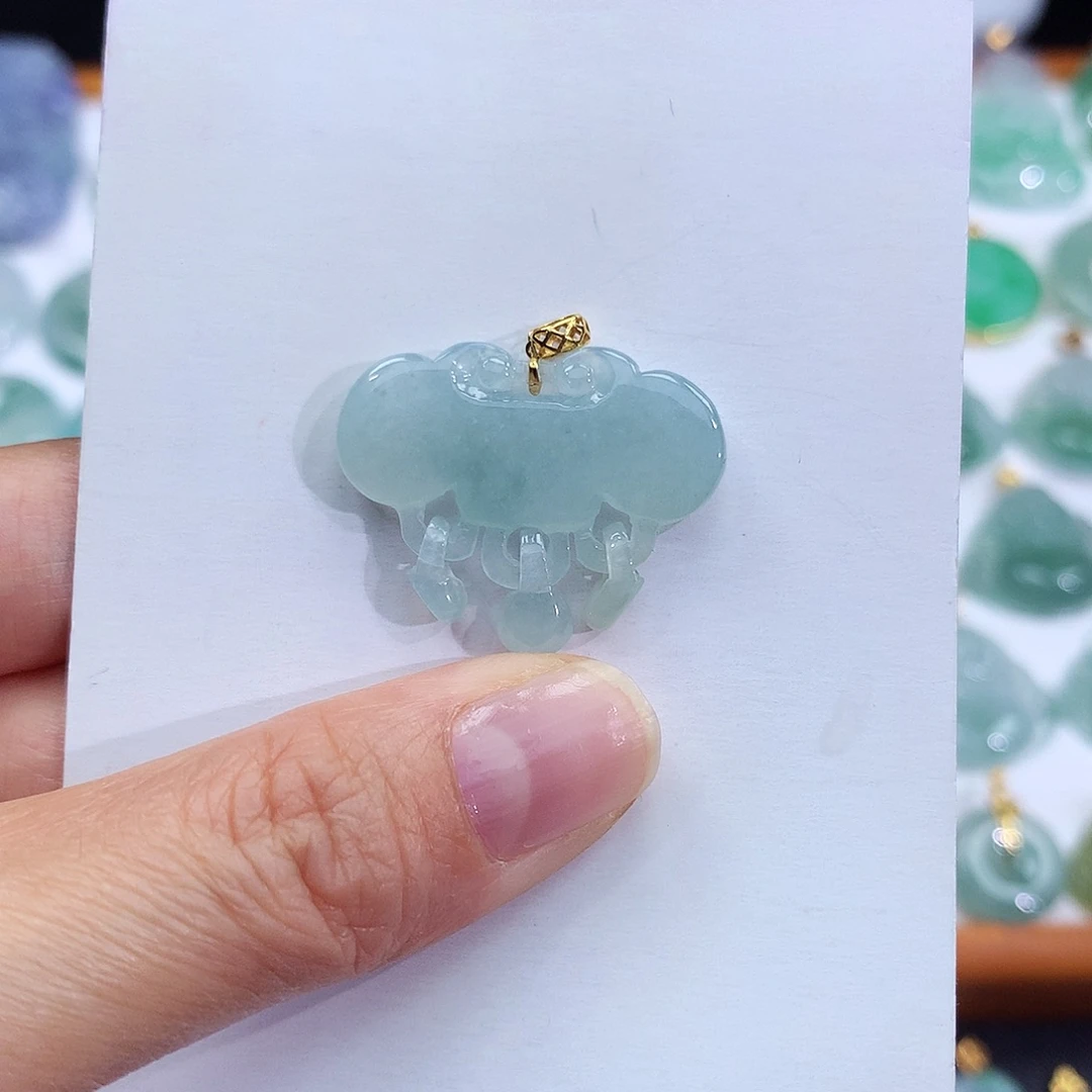 翡翠18K金镶嵌颈饰翡翠吊坠