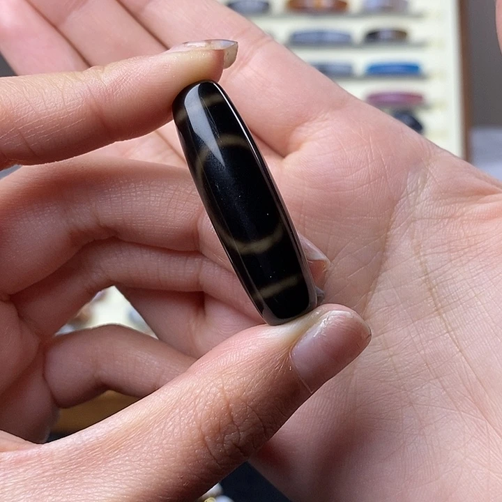 时***剧玛瑙/玉髓未镶嵌颈饰