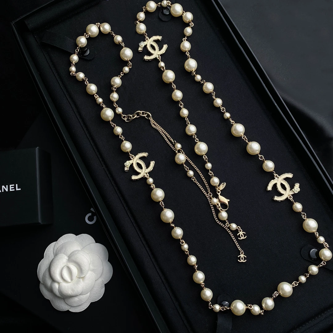未使用 Chanel/香奈儿 闲置 白色logo山茶花珍珠长款 项链S6248