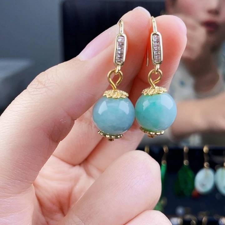 翡翠耳饰未镶嵌饰品