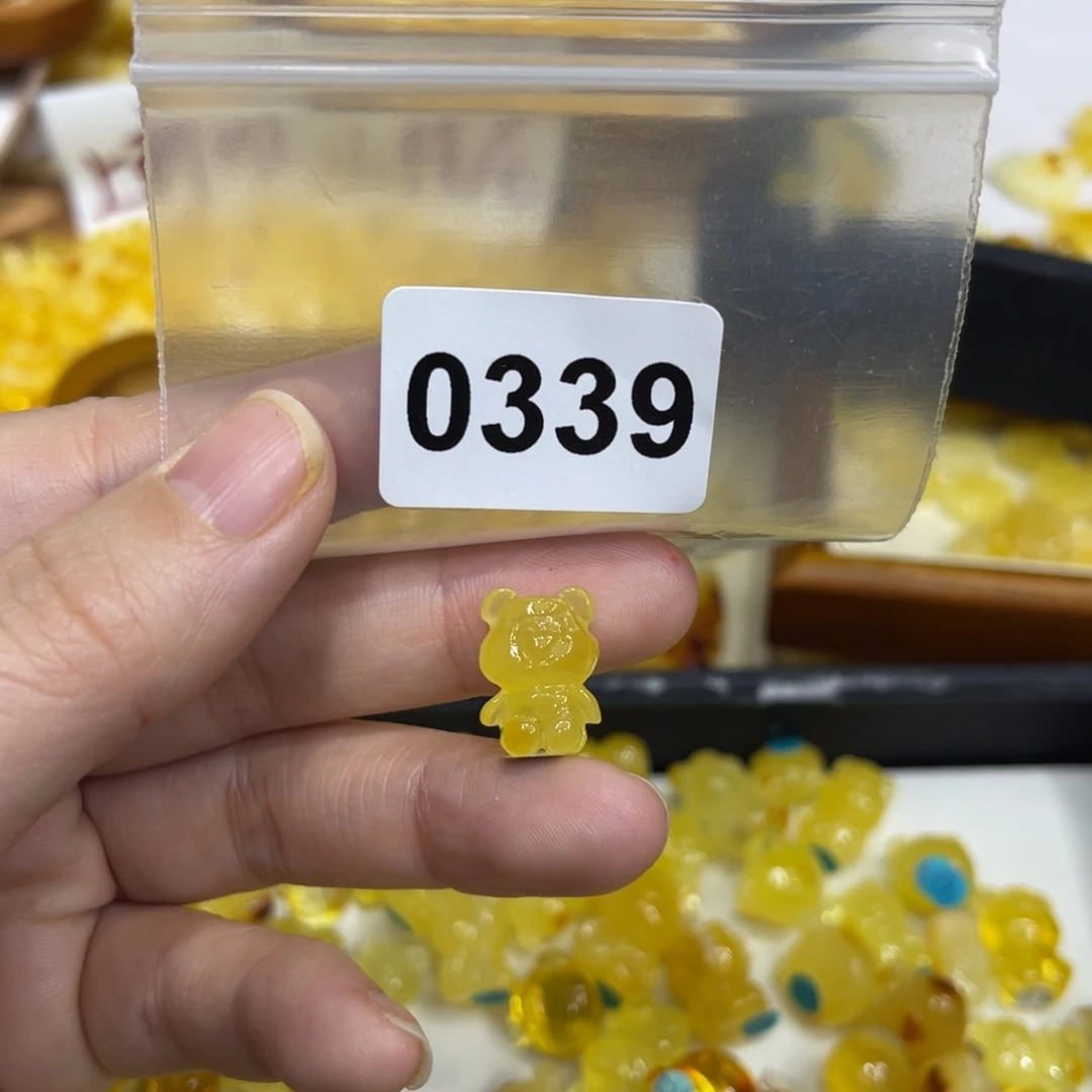 琥珀珠宝奇石未镶嵌
