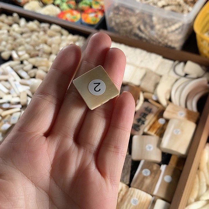 泥塑不打孔联系客服