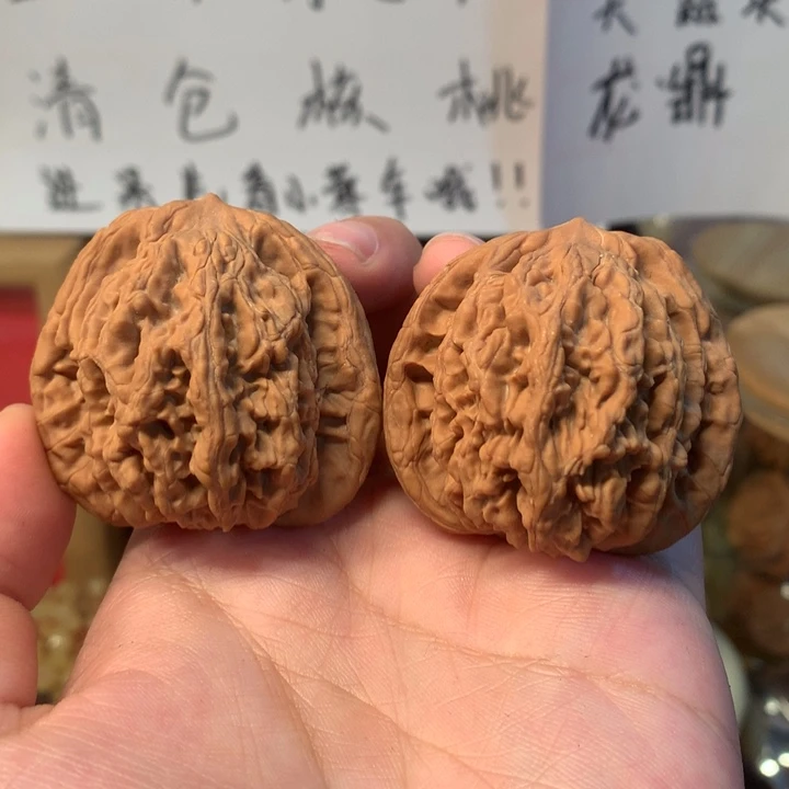 桃核吊坠44尺全品虎头