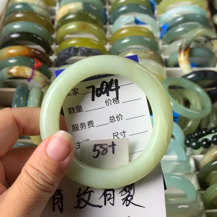 未镶嵌蛇纹石玉手镯7094