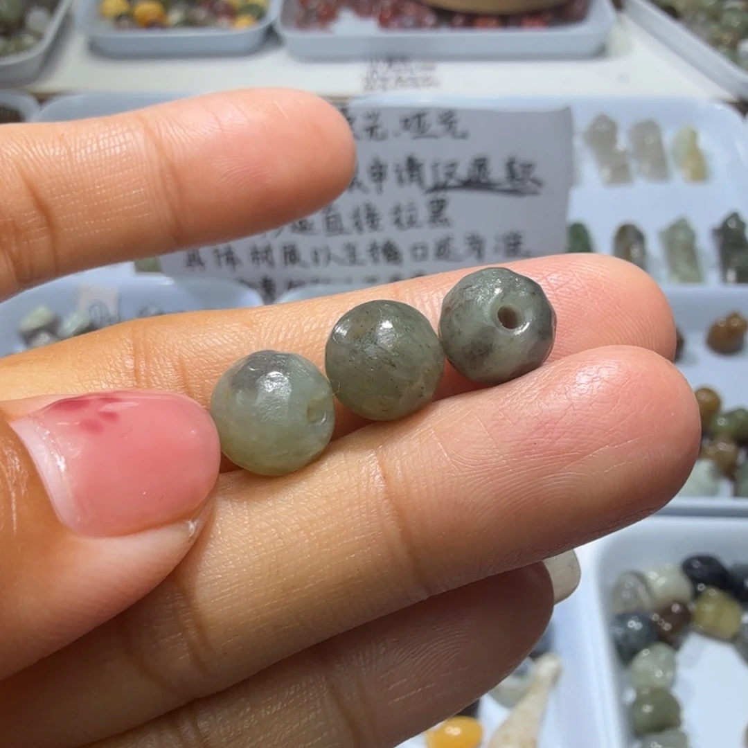 和田玉未镶嵌珠宝奇石