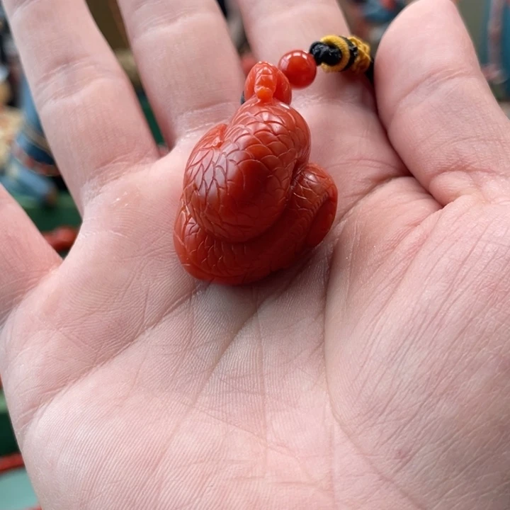 南红玛瑙蛇纹27g未镶嵌邱*