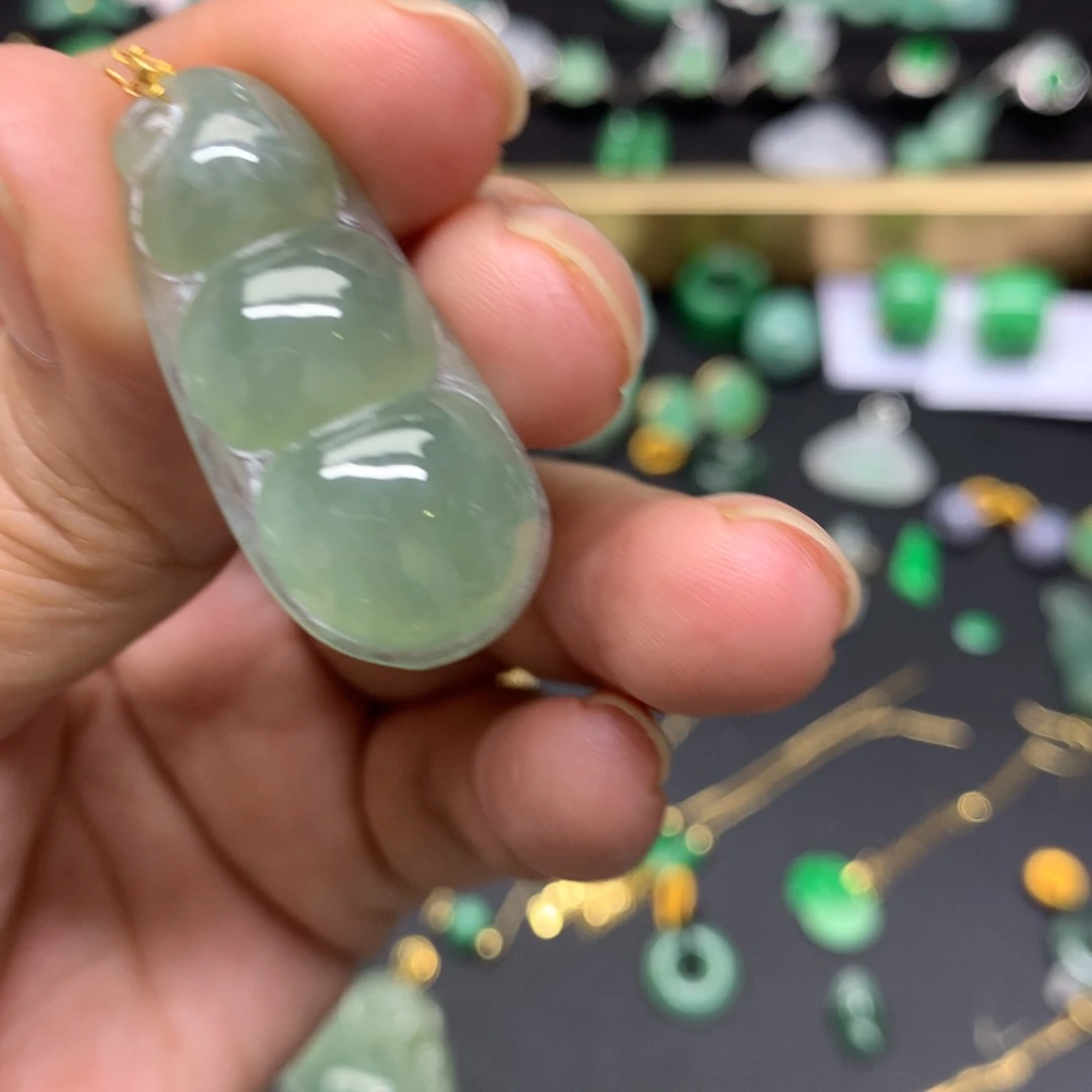 吊坠(不含链)18K金镶嵌翡翠有纹裂