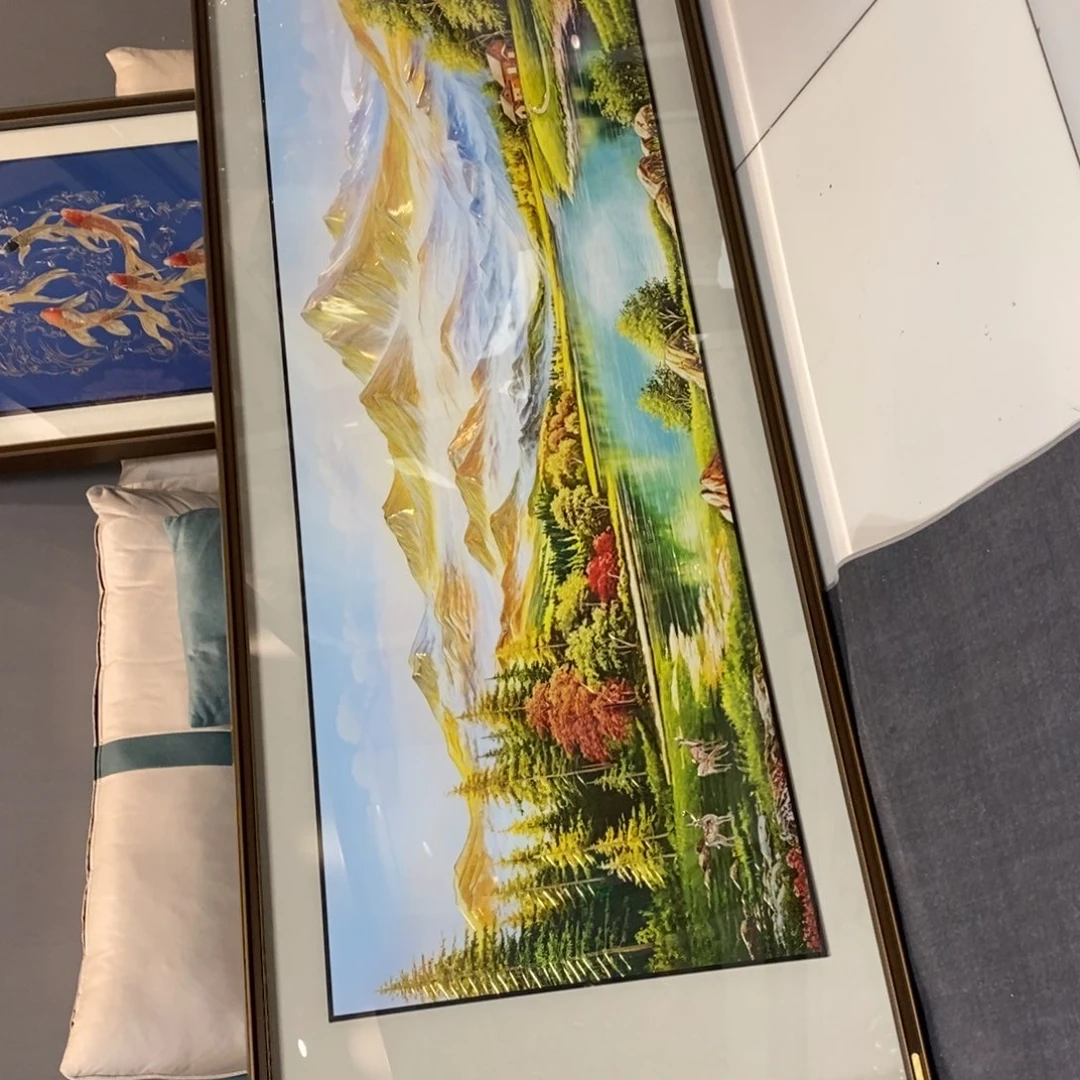 竖款金山铜雕实木