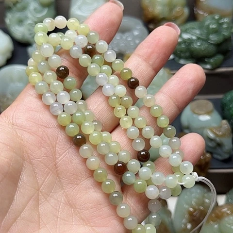 和田玉未镶嵌颈饰龍**神