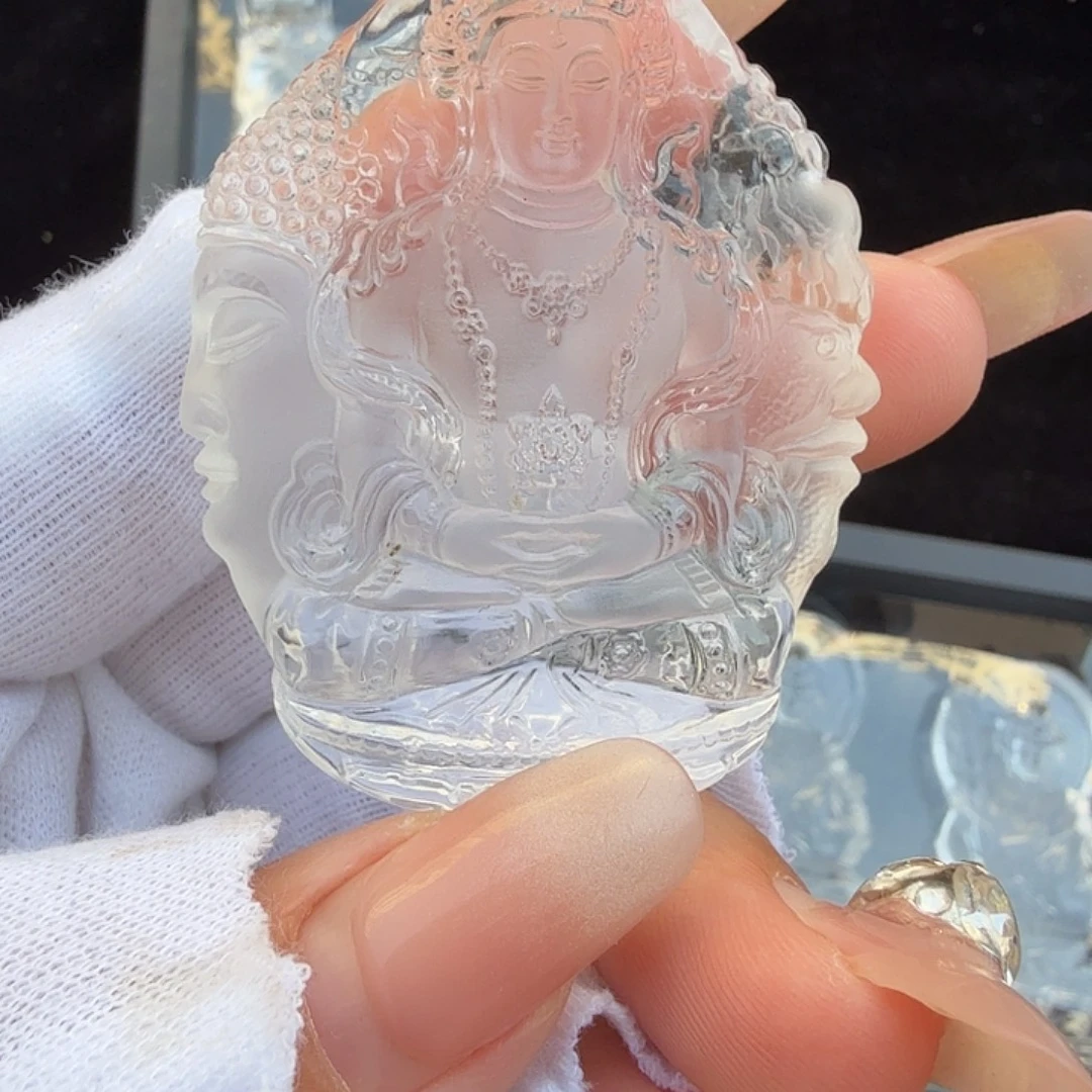 菩****未镶嵌水晶车挂水晶