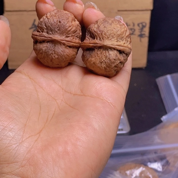 把件文玩核桃    60