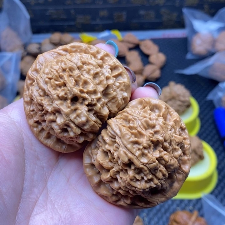 文玩核桃吊坠51官帽