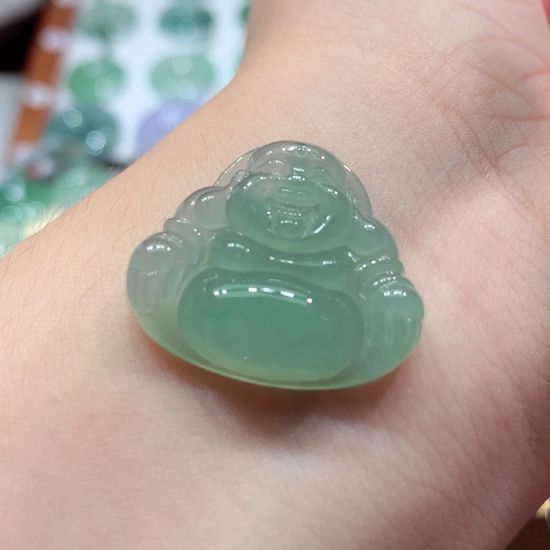 翡翠未镶嵌颈饰9