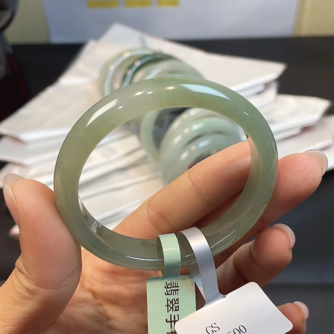 未镶嵌手镯翡翠51