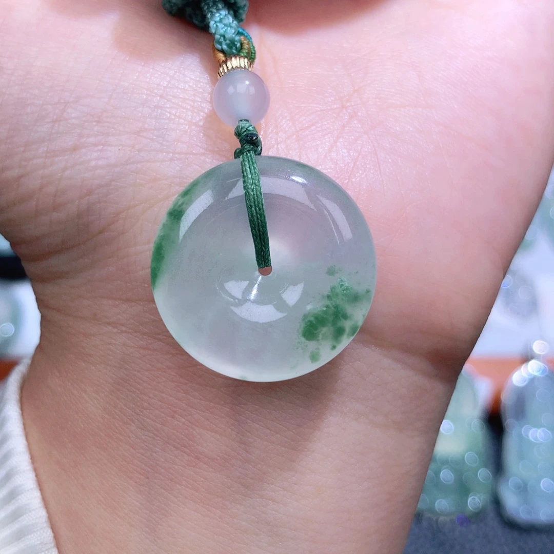 翡翠未镶嵌颈饰扣子