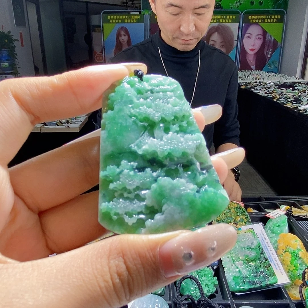 颈饰未镶嵌翡翠翡翠