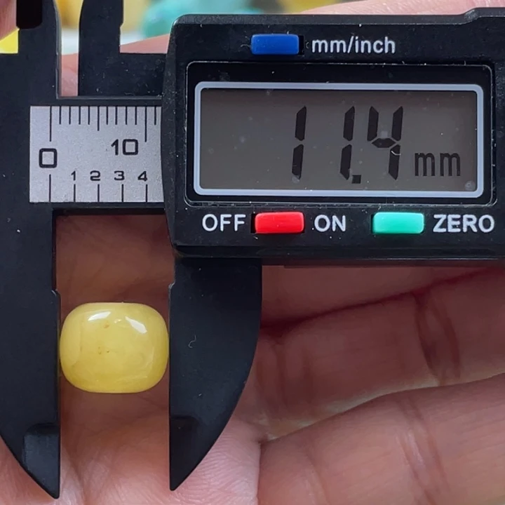 【闪购商品】琥珀裸石未镶嵌23号