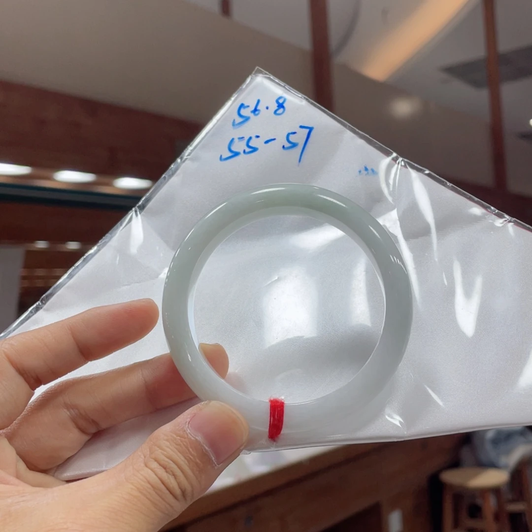 翡翠手镯未镶嵌买断