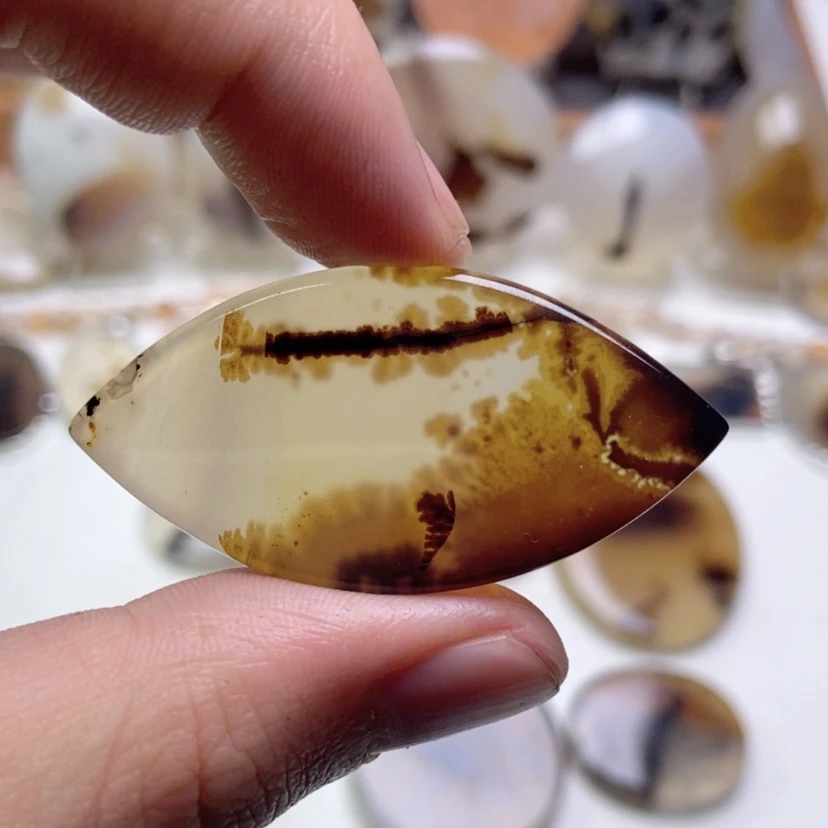 【闪购商品】玛瑙/玉髓颈饰未镶嵌