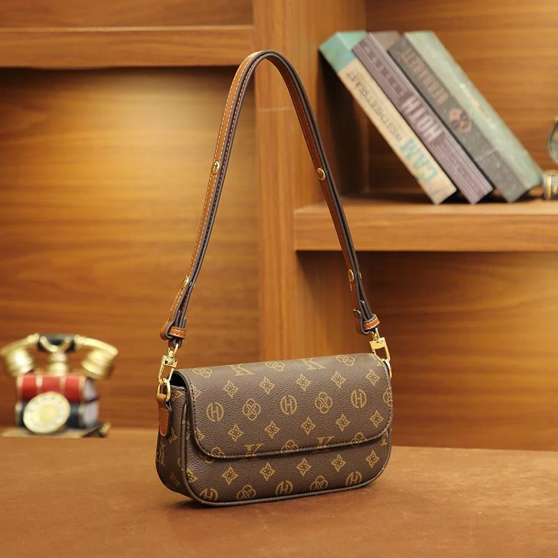 香港品牌法棍腋下包包女2026新款时尚轻奢小众流行单肩斜挎小包包