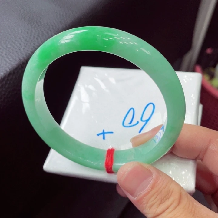 未镶嵌手镯翡翠翡翠