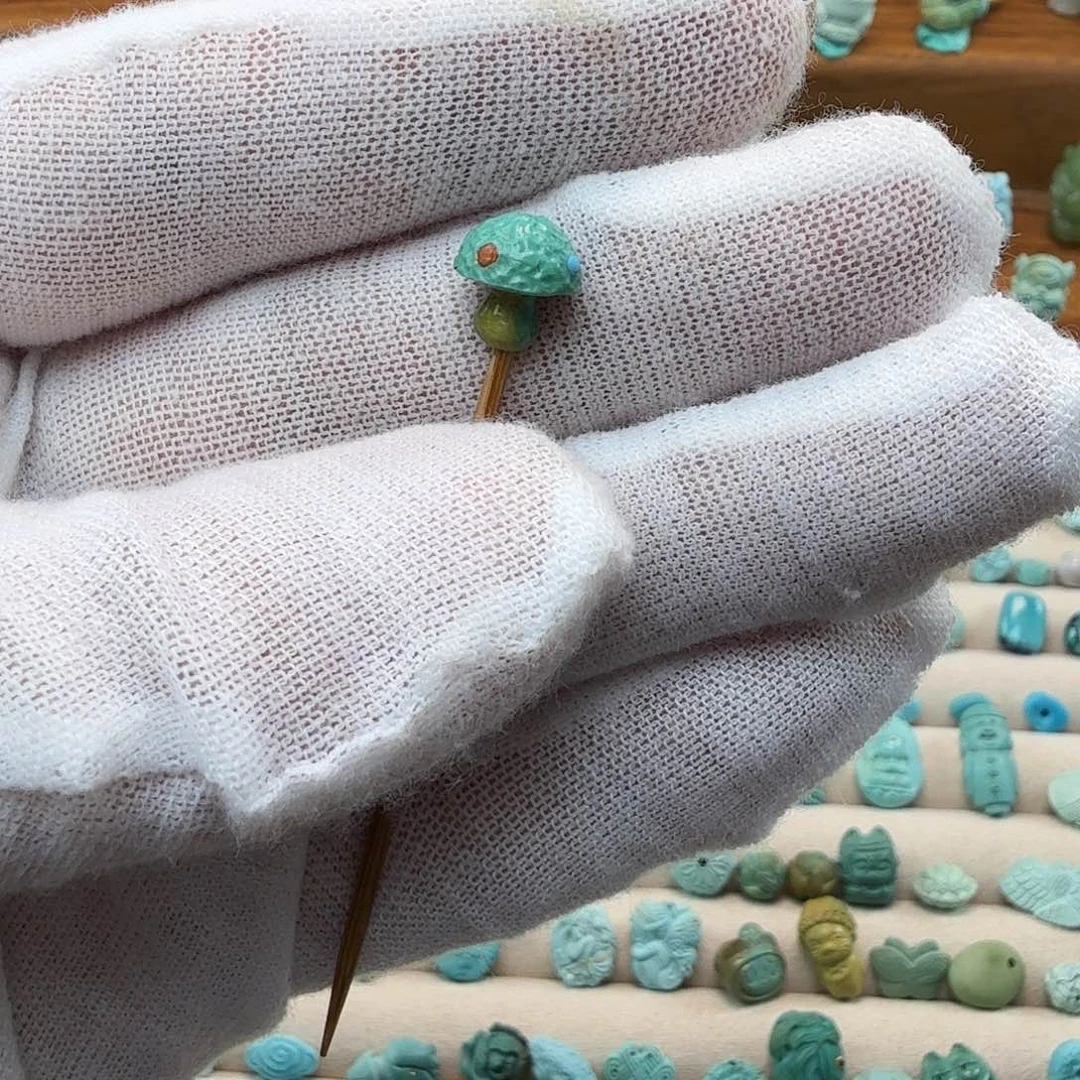 绿松石未镶嵌颈饰小蘑菇