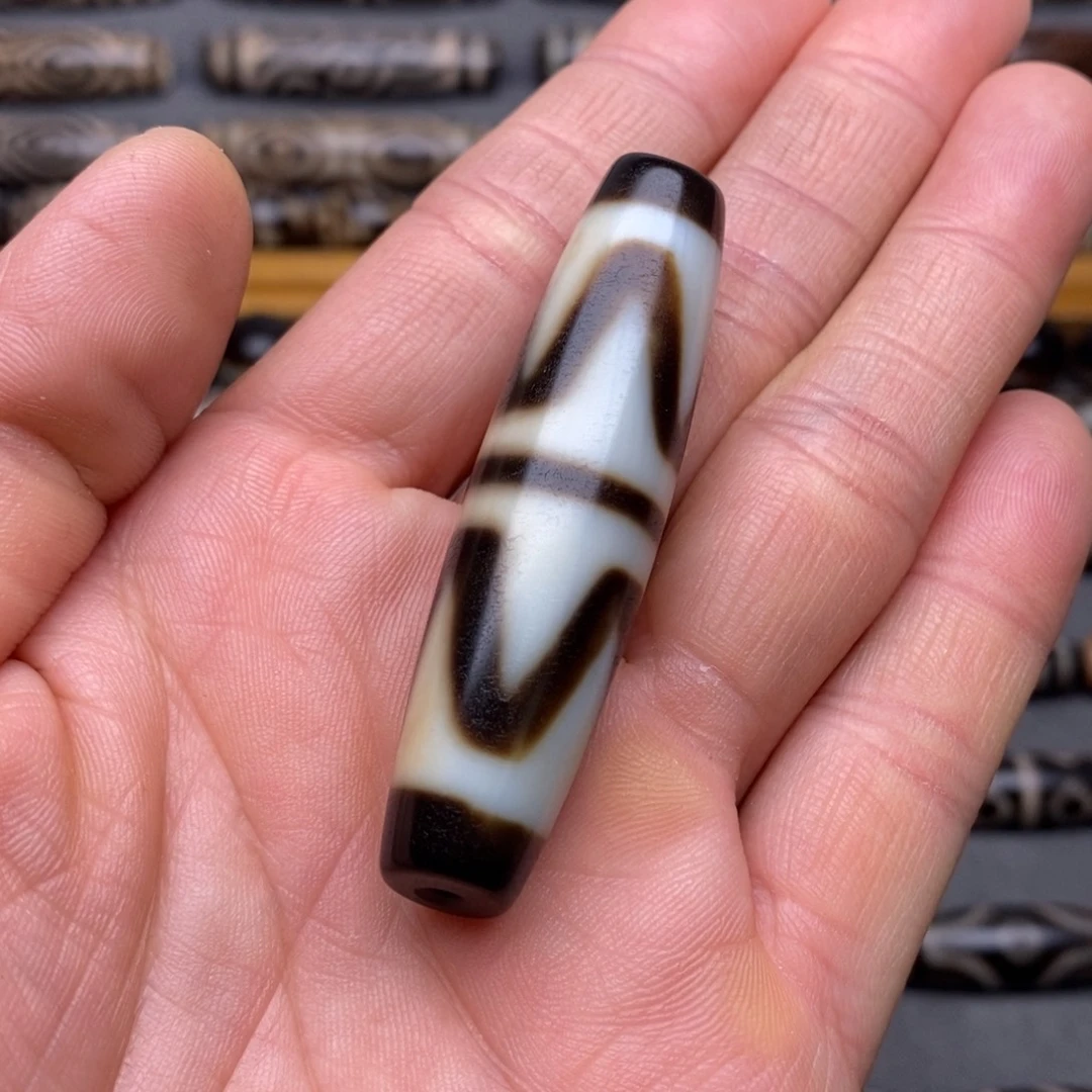 N***影玛瑙/玉髓未镶嵌颈饰