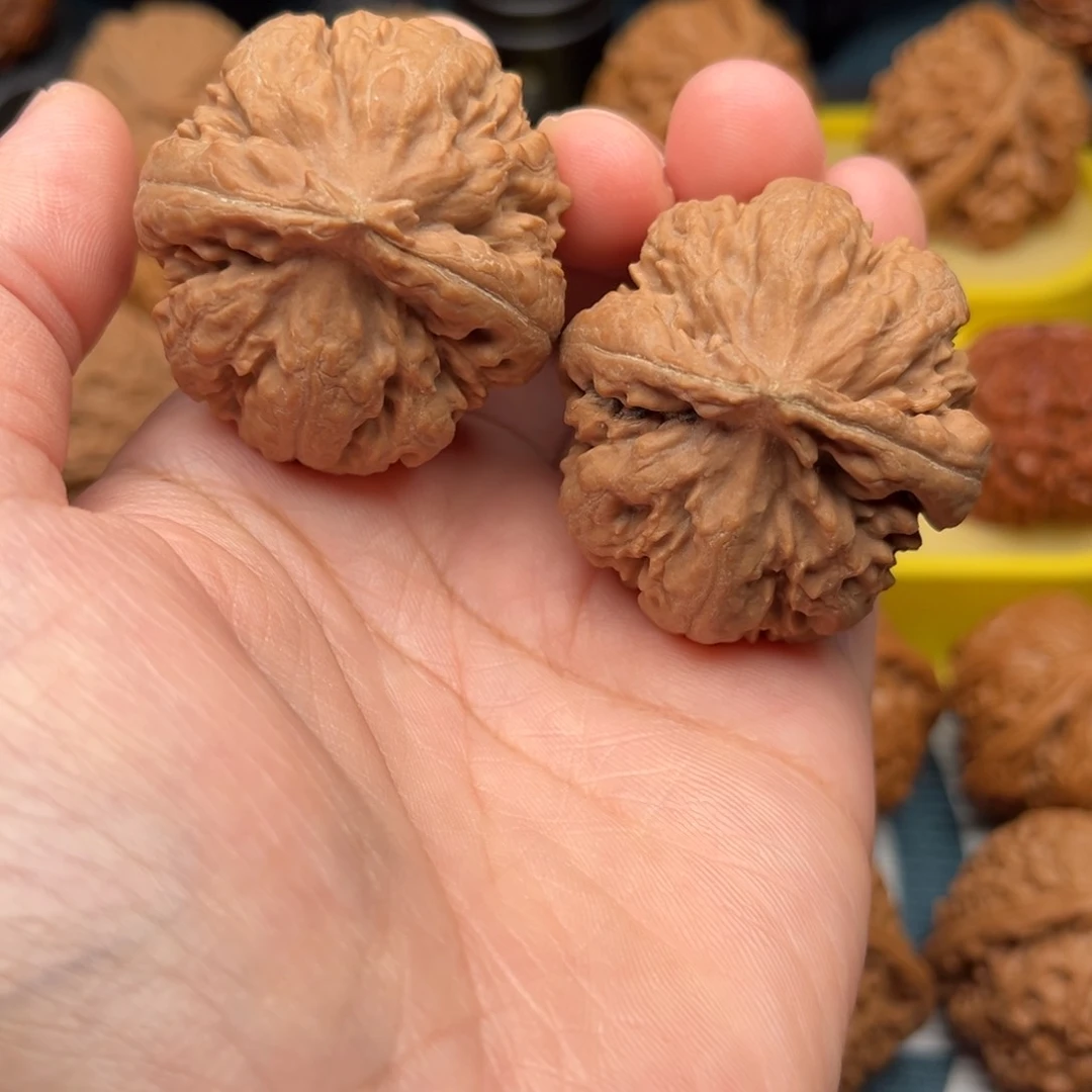 【闪购商品】核桃文玩核桃手把件38霸王龙