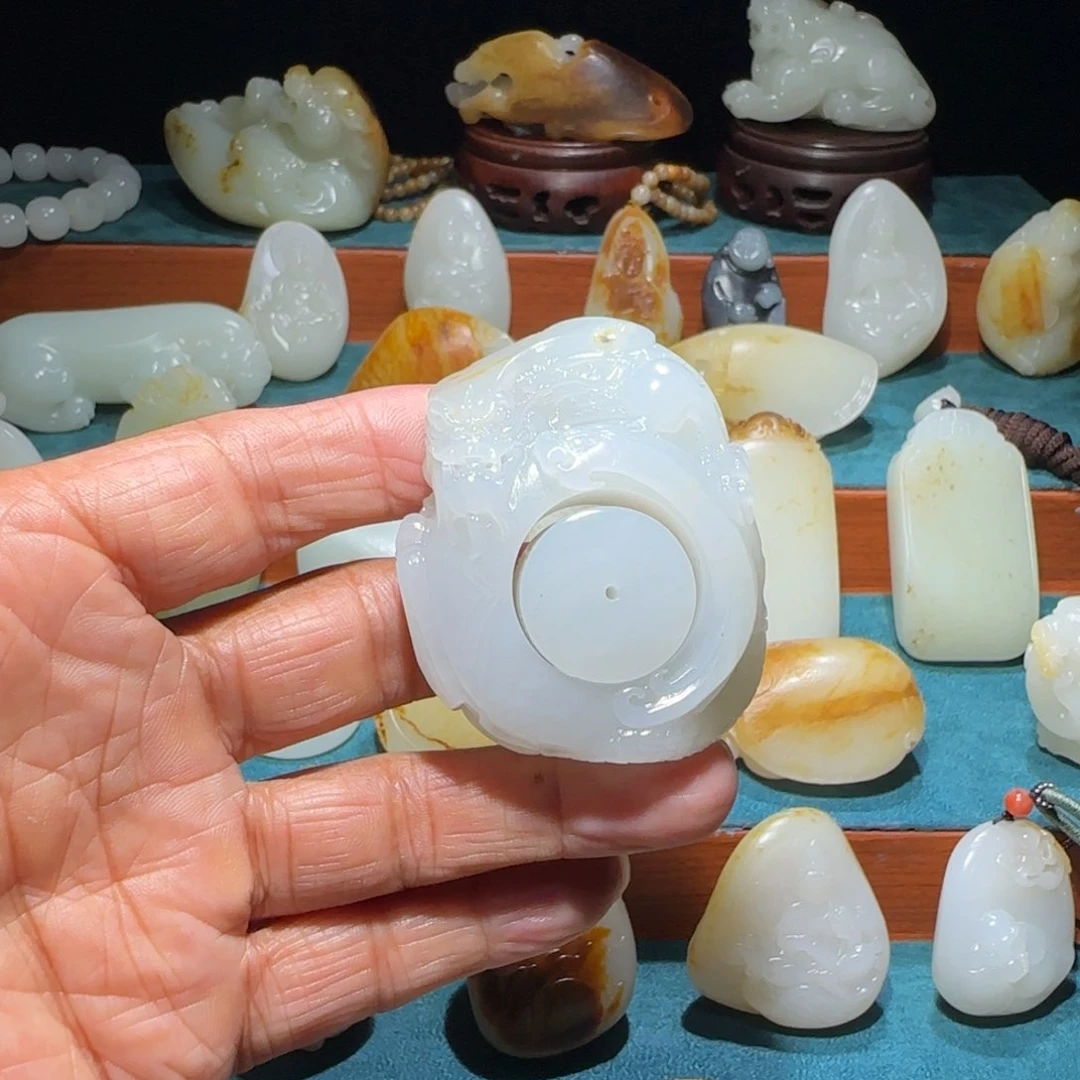 克***斯和田玉（糖玉）戒指未镶嵌