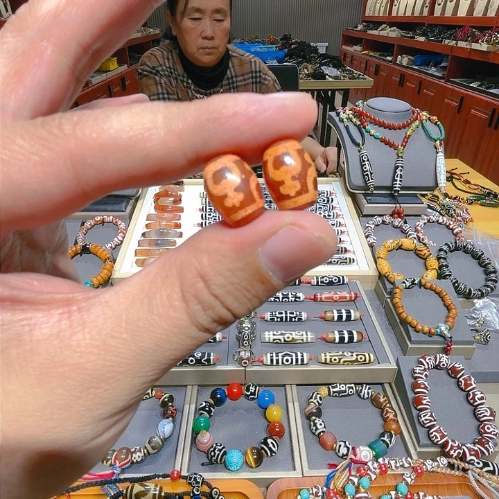 未镶嵌玛瑙/玉髓珠宝奇石