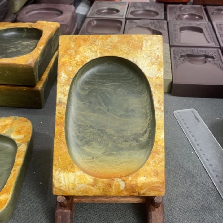广东肇庆原石端砚