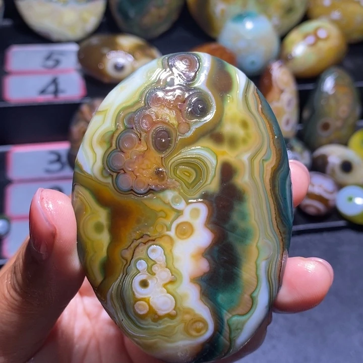 玛瑙/玉髓未镶嵌珠宝半成品26