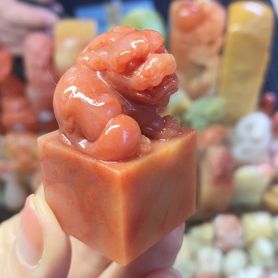 寿山石印石蜡烛红